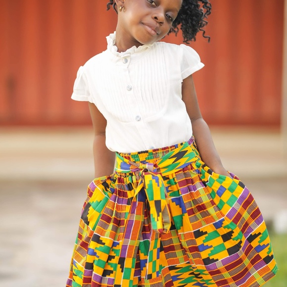 Gorgeous African Girl Kente Skirt - K3 - Picture 2 of 5